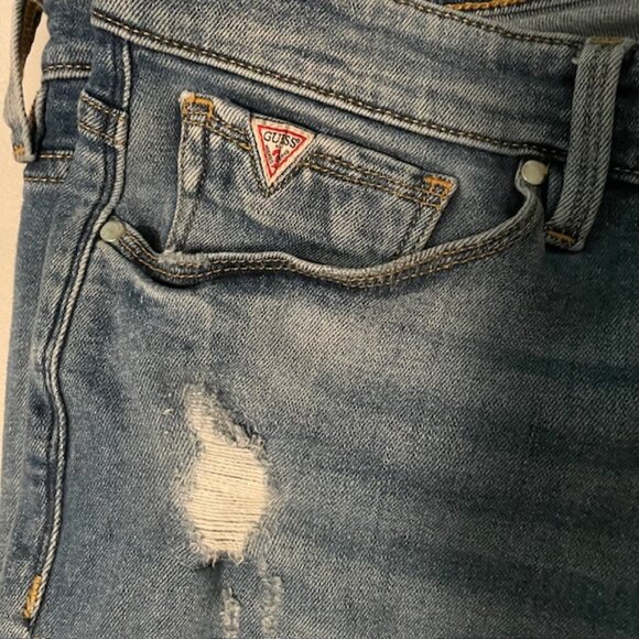 GUESS men's slim‎ shorts - Picture 1 of 5
